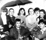 Редакция «За кадров» и её актив в начале 80-х. В центре с зонтом Г.Н.Смирнова